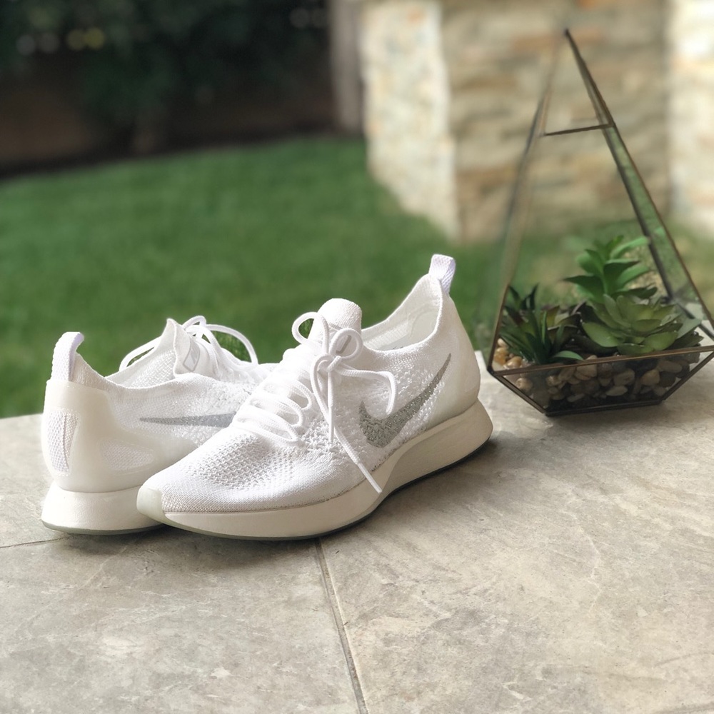 Nike White Women’s Sneaker Size US 7